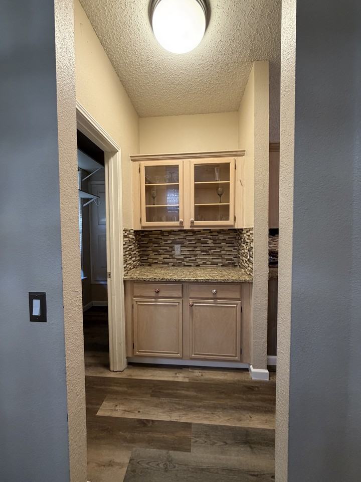 4610 Bay Point Dr #NA - Photo 6 of 14