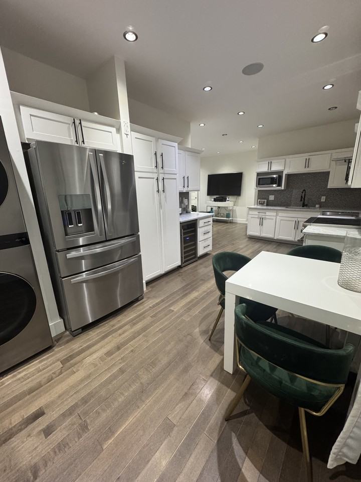 253 35th Ave N #NA - Photo 4 of 26
