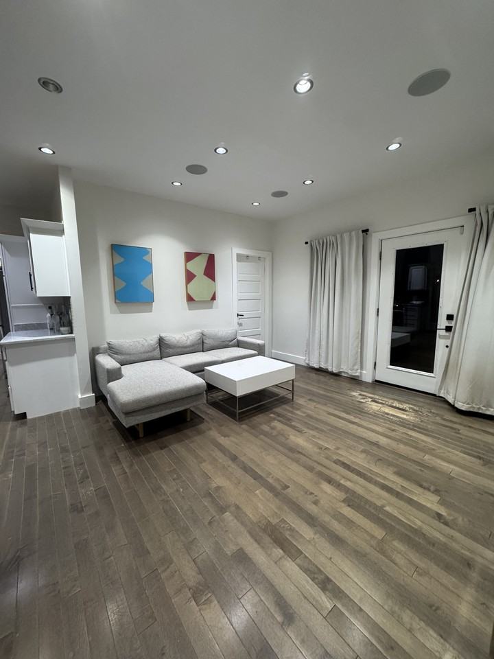 253 35th Ave N #NA - Photo 6 of 26