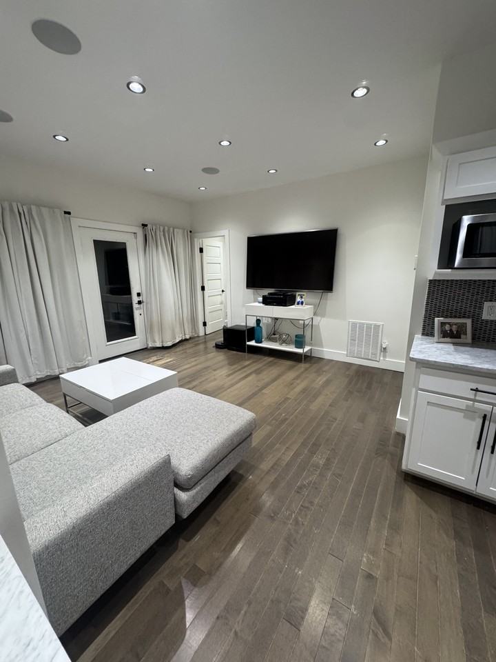 253 35th Ave N #NA - Photo 7 of 26