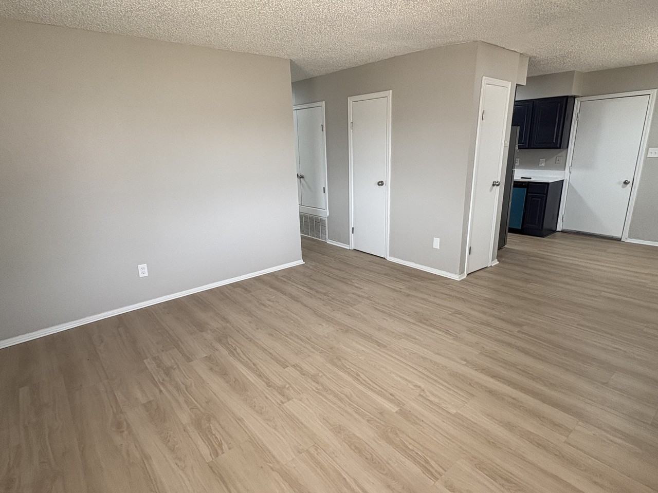 311 Nw 24th St #NA - Photo 2 of 19