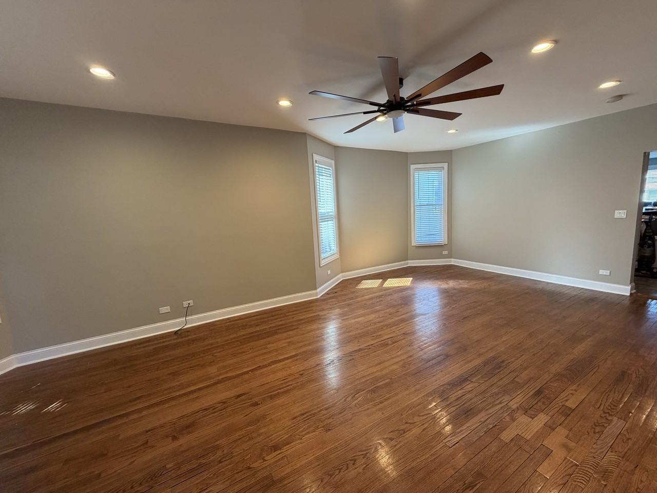 2550 N Newcastle Ave #1 - Photo 6 of 9