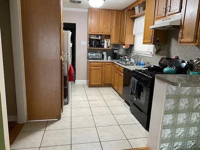 4436 Chalfant Dr #NA - Photo 4 of 8