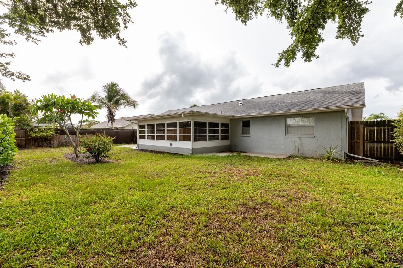 6103 10th Ave W #NA - Photo 3 of 18