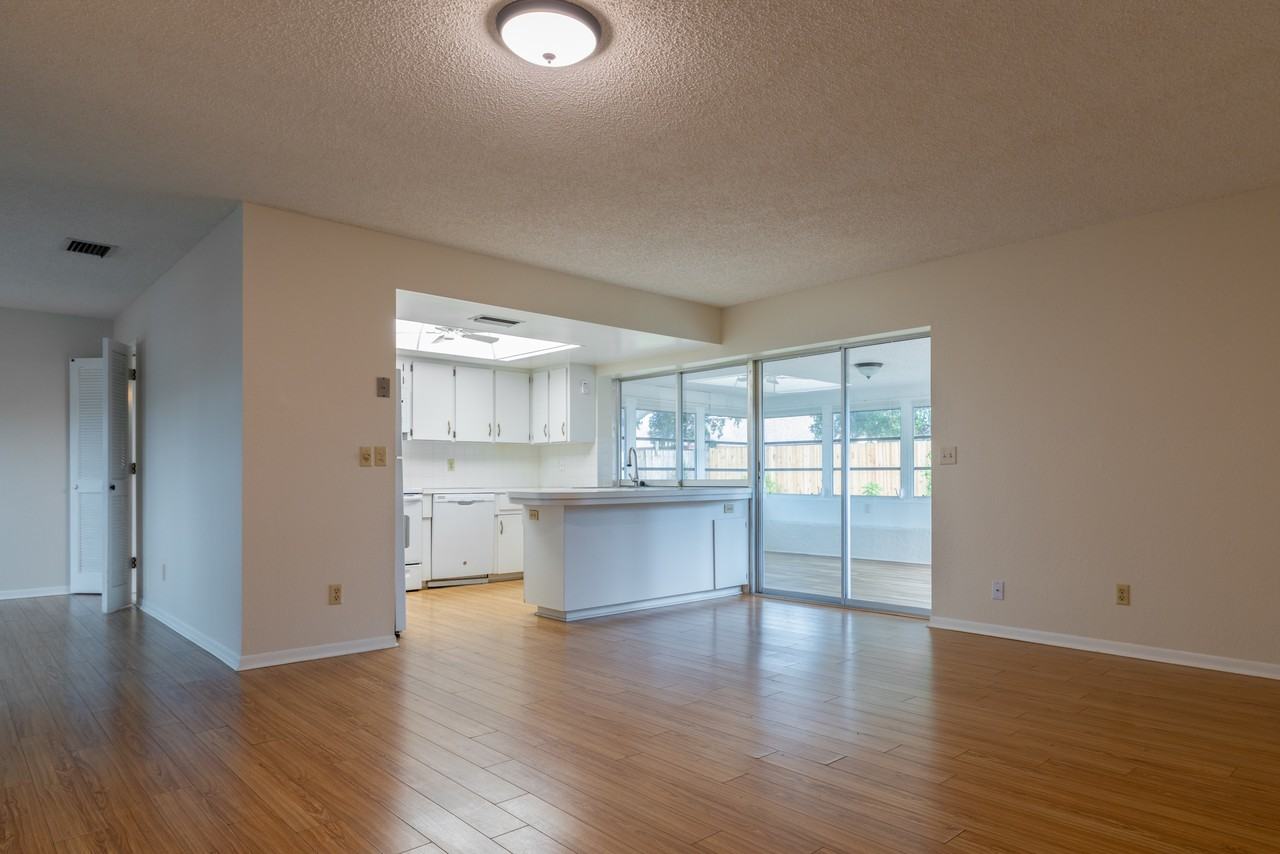 6103 10th Ave W #NA - Photo 6 of 18