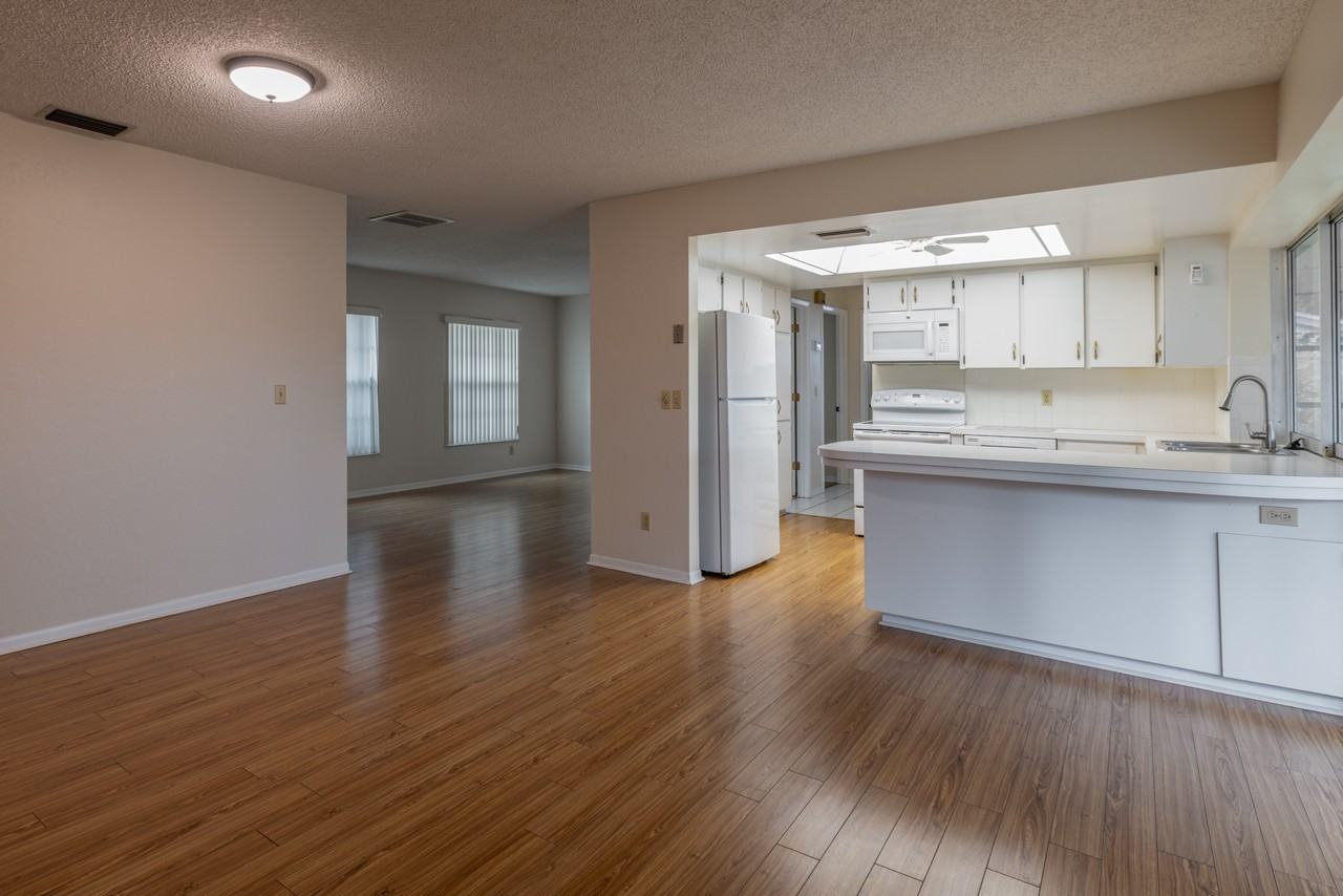 6103 10th Ave W #NA - Photo 7 of 18