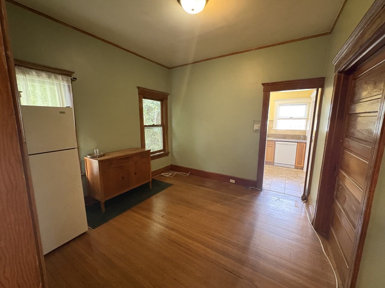 2713 S La Salle Ave #NA - Photo 7 of 34
