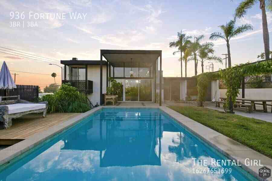 936 Fortune Way - Photo 2 of 50