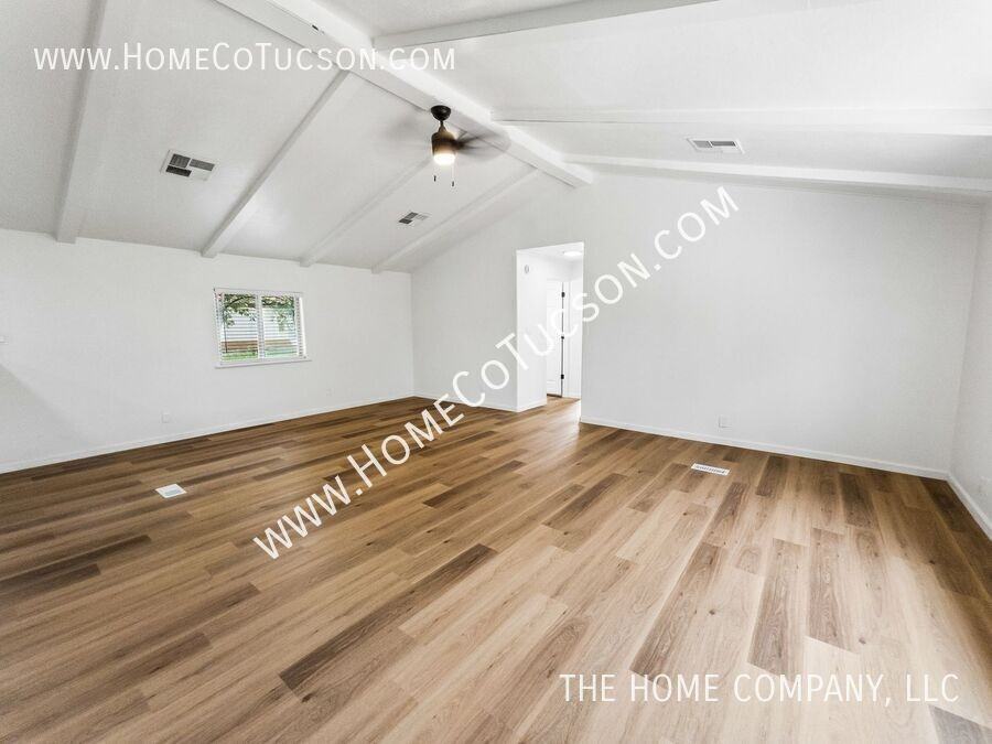 2534 N Calle Segundo - Photo 7 of 29