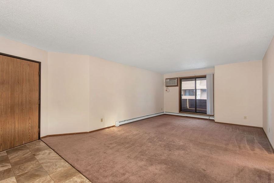 2044 15th St N #3 - Photo 2 of 16
