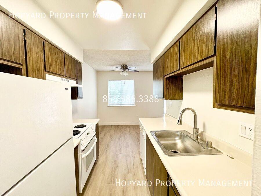 5155 Arden Way #22 - Photo 4 of 30