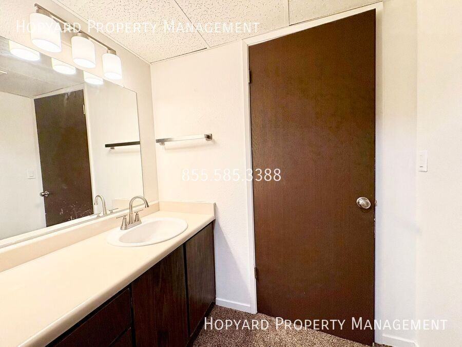 5155 Arden Way #22 - Photo 5 of 30