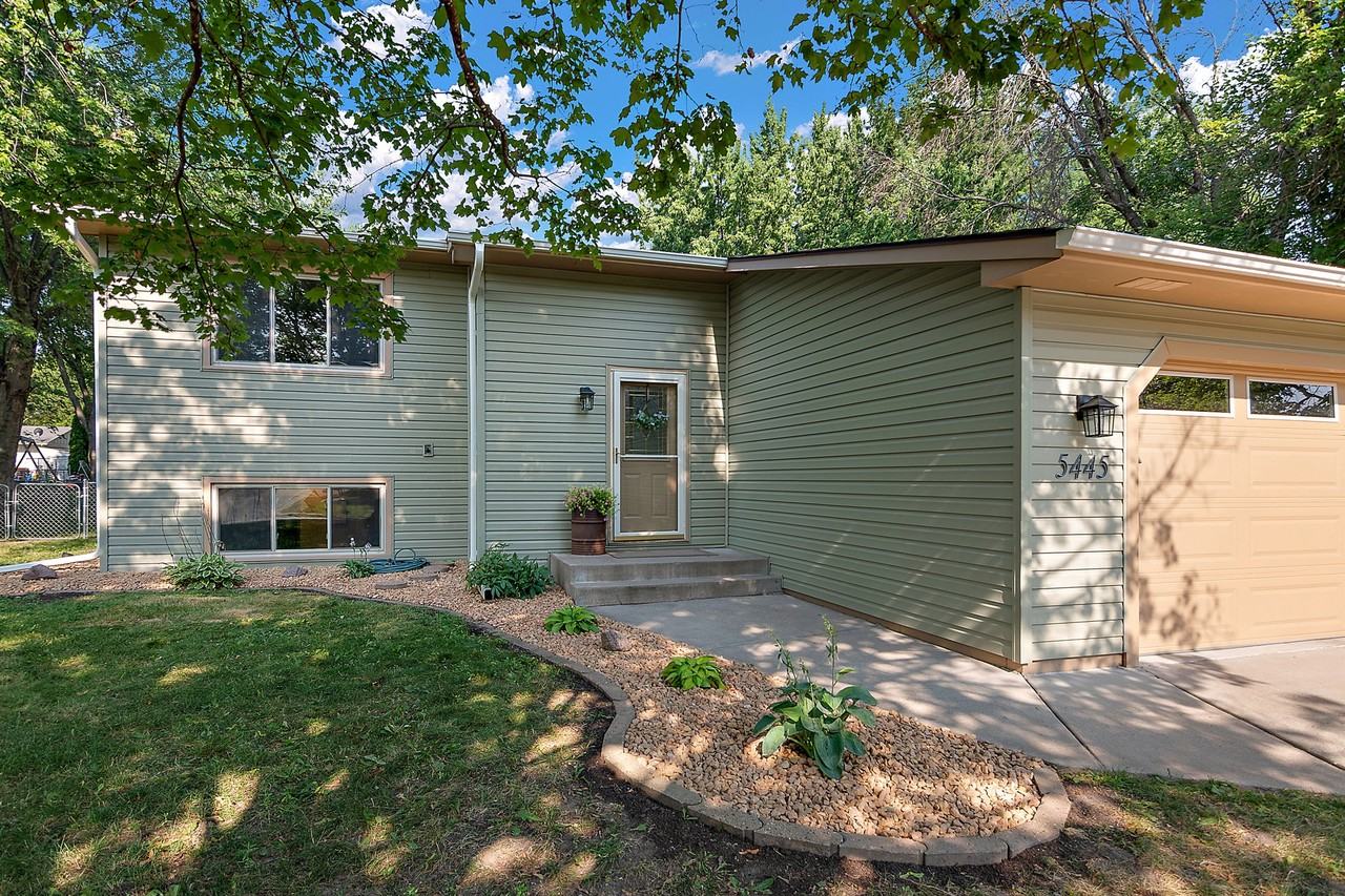 5445 Large Ave Ne #NA - Photo 3 of 30