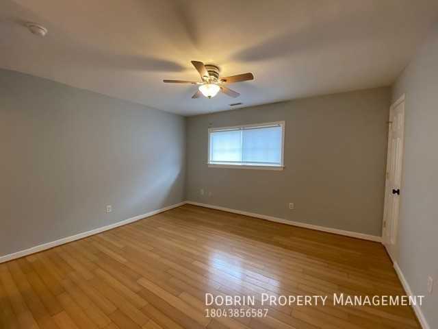 513 S Harrison St #G - Photo 3 of 17