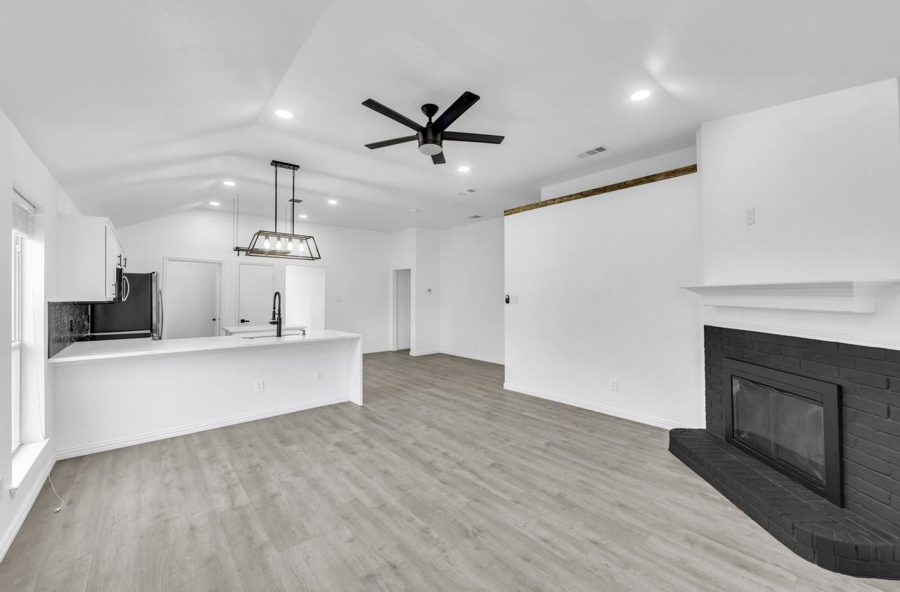 720 Mackenzie Dr #NA - Photo 2 of 16