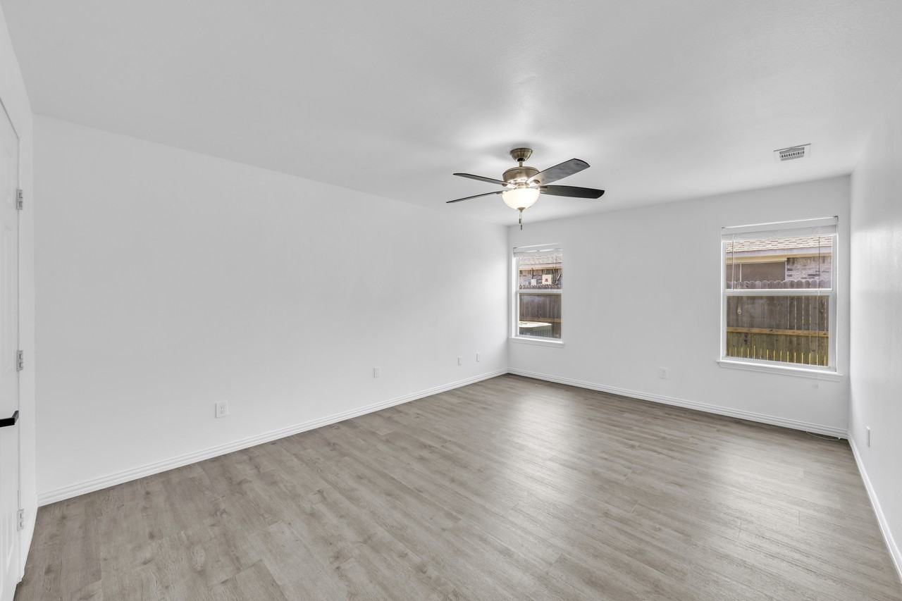 720 Mackenzie Dr #NA - Photo 5 of 16