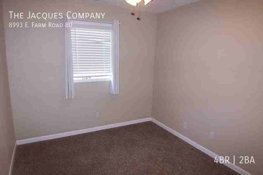 8993 E Farm Road 80 - Photo 5 of 17