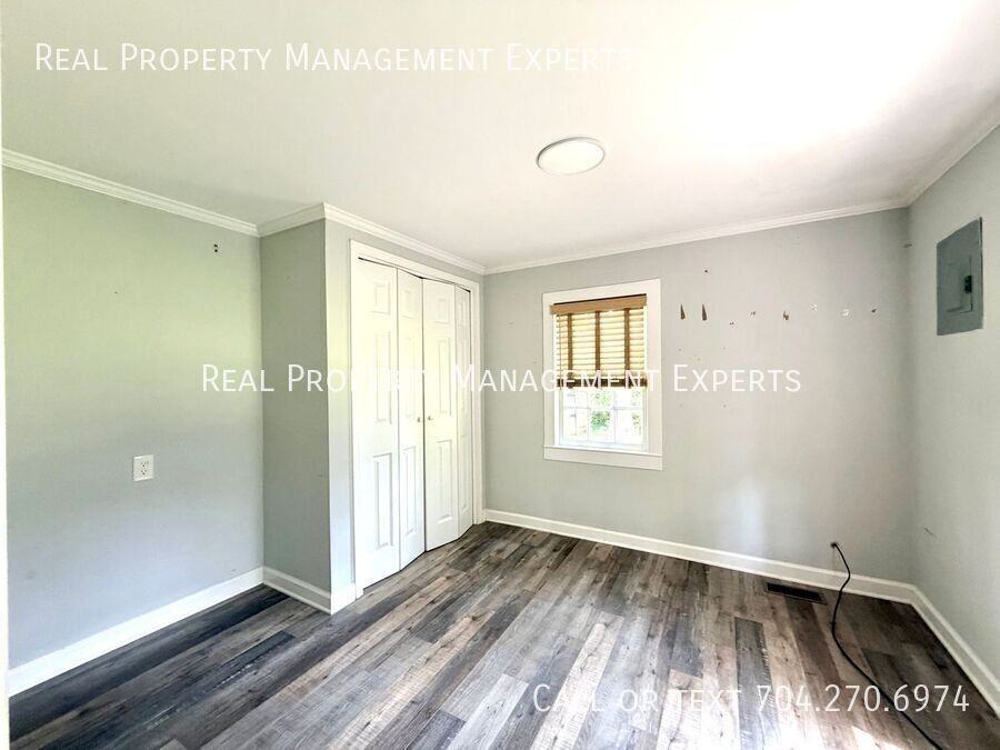 4608 Mcclure Rd - Photo 6 of 15