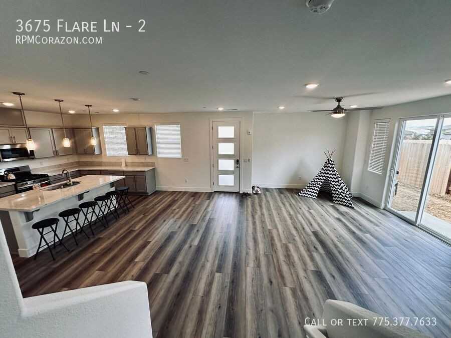 3675 Flare Ln #2 - Photo 4 of 27