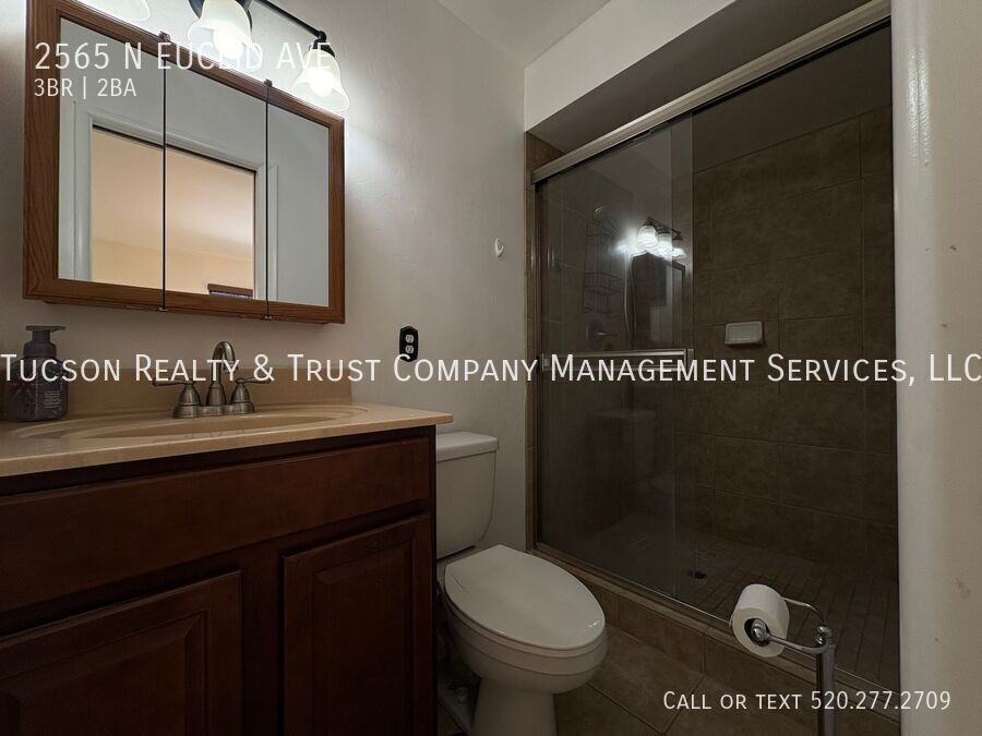 2565 N Euclid Ave - Photo 7 of 12