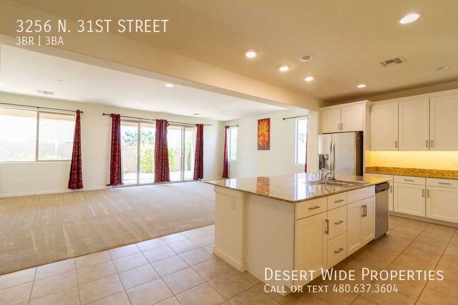 3256 N 31st St - Photo 6 of 26
