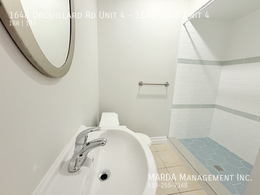 1648 Drouillard Rd Unit 4 - Photo 7 of 13