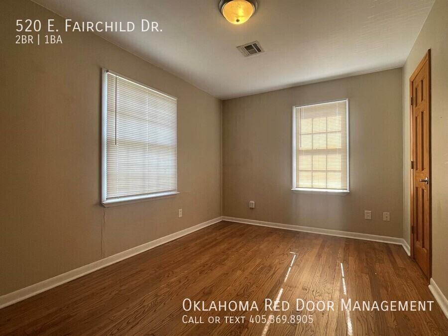 520 E Fairchild Dr - Photo 7 of 9