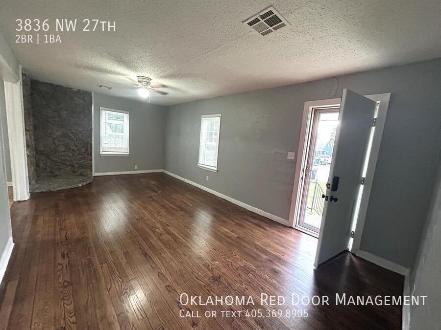 3836 Nw 27th St - Photo 2 of 14
