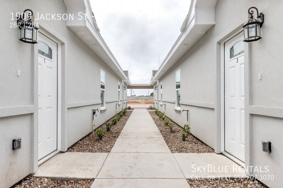 1909 Jackson St #4 - Photo 6 of 13