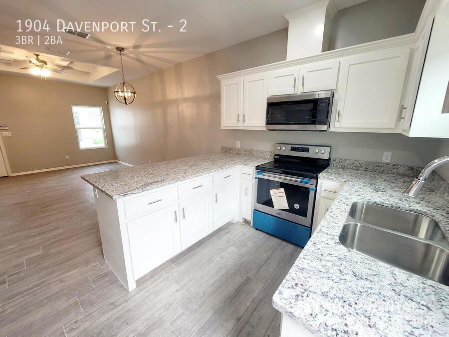 1904 Davenport St #2 - Photo 6 of 11