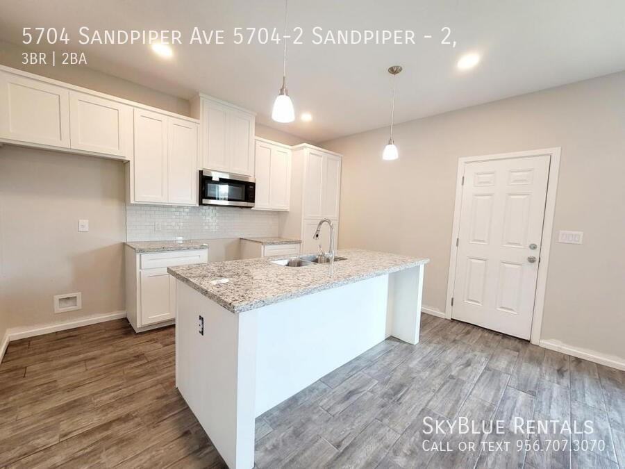 5704 Sandpiper Ave 5704-2 Sandpiper #2 - Photo 5 of 12