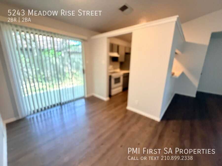 5243 Meadow Rise St - Photo 3 of 10