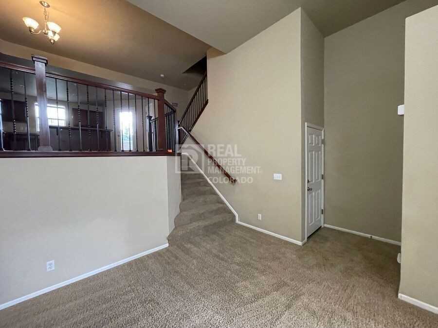 2608 Stonecrop Ridge Grv - Photo 3 of 19