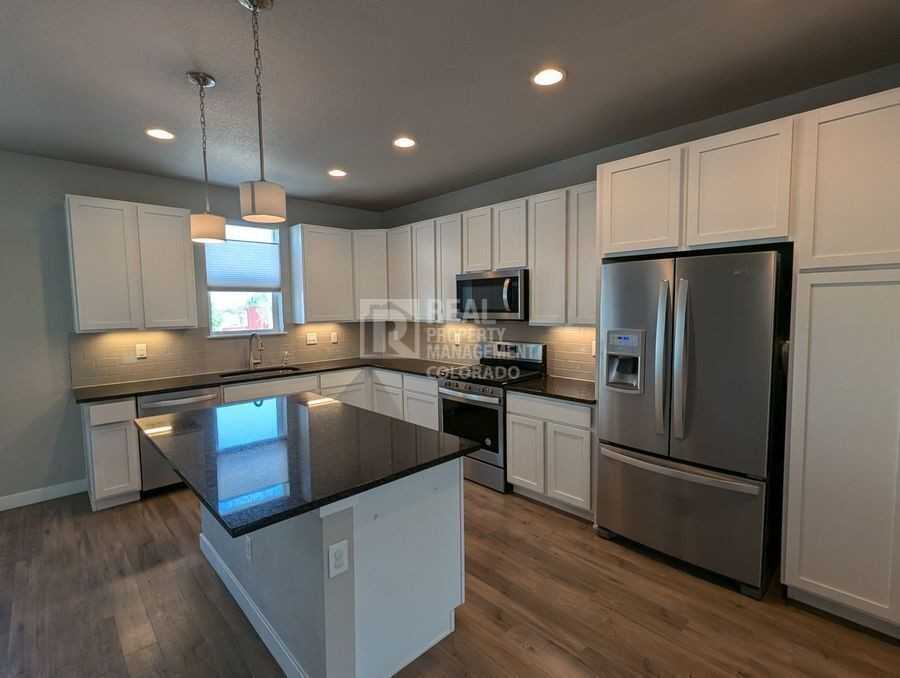 2378 S Troy Ct - Photo 3 of 25
