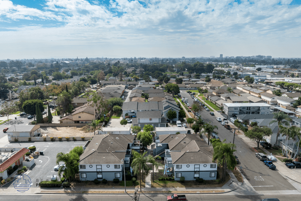 875 N. Olive St. - Photo 4 of 17