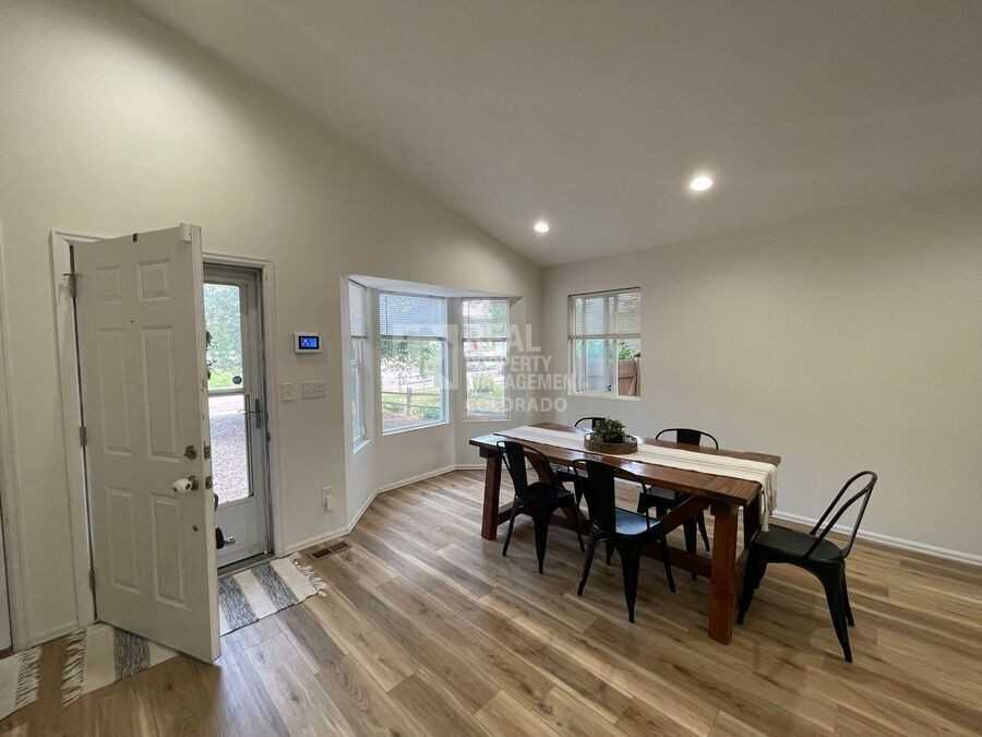 4626 Witches Hollow Ln - Photo 5 of 28