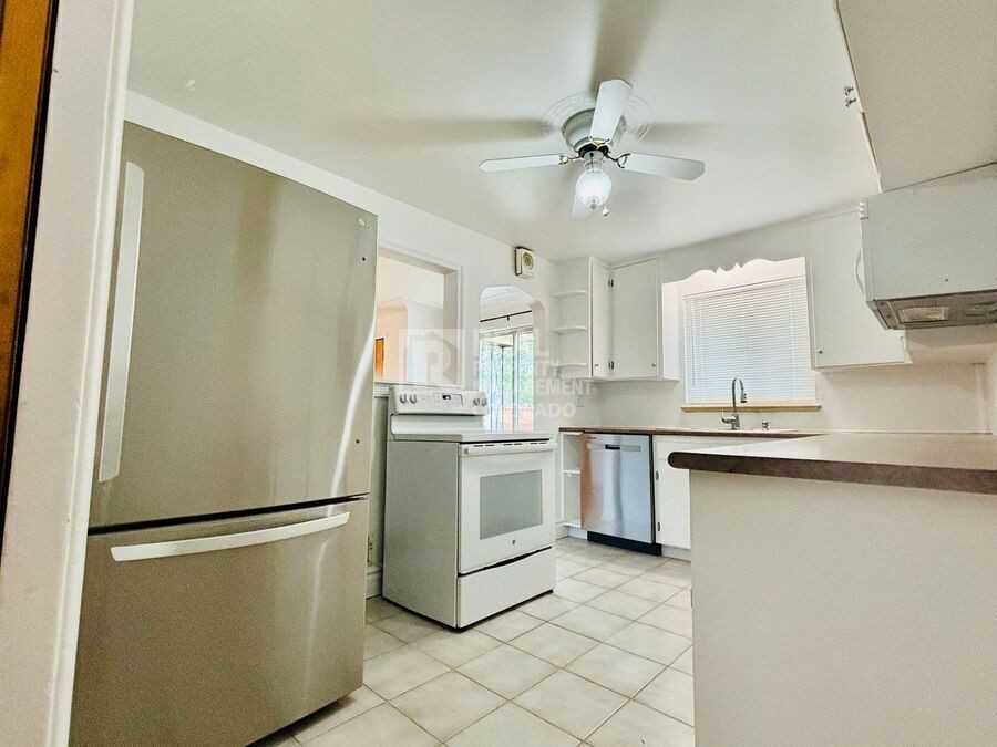 1342 Xavier St - Photo 4 of 20
