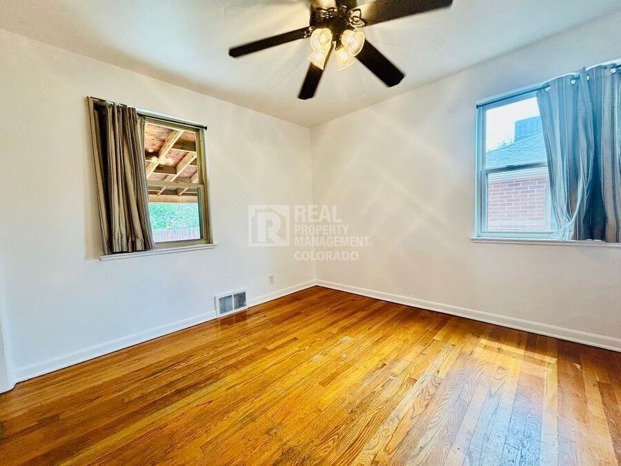 1342 Xavier St - Photo 7 of 20