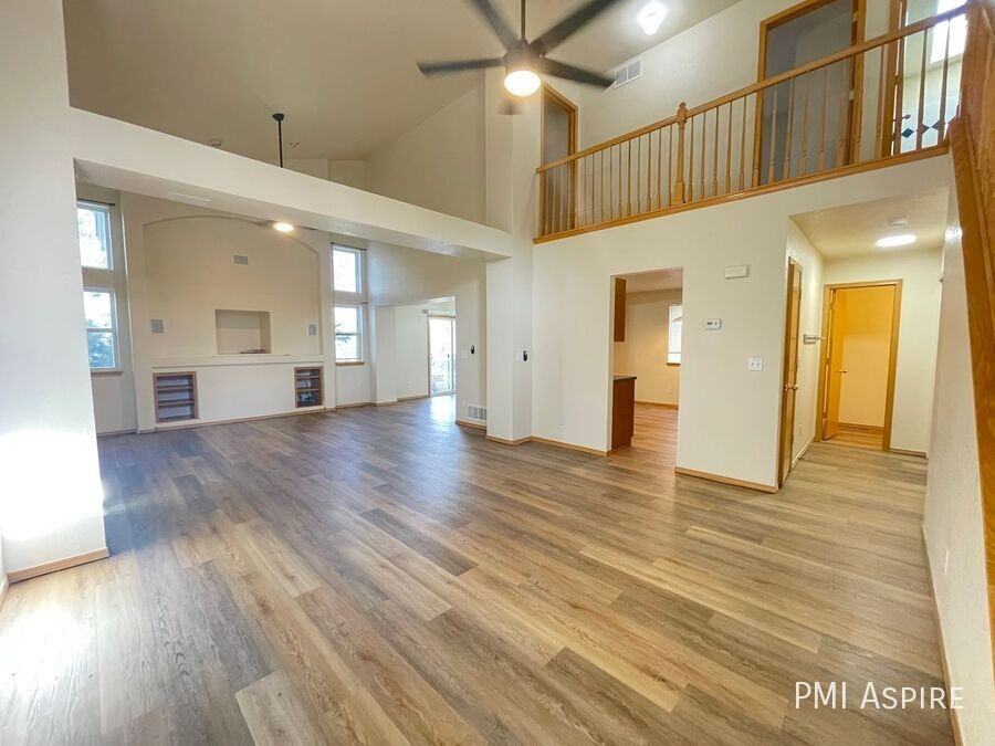 10501 Dresden St - Photo 3 of 24