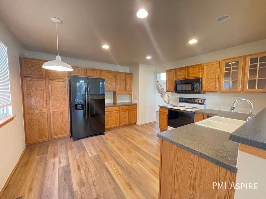 10501 Dresden St - Photo 6 of 24