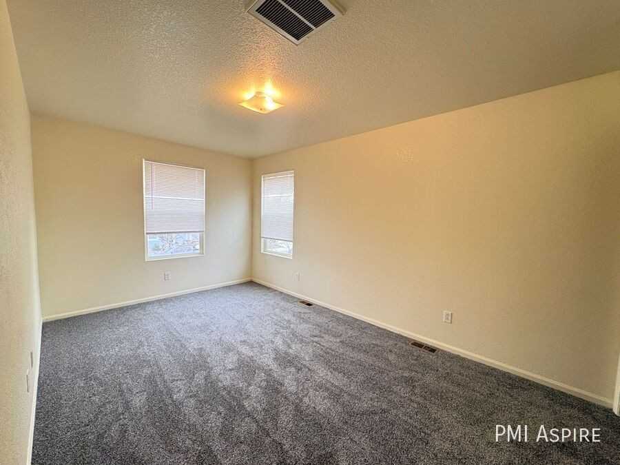 10597 Butte Dr - Photo 5 of 12
