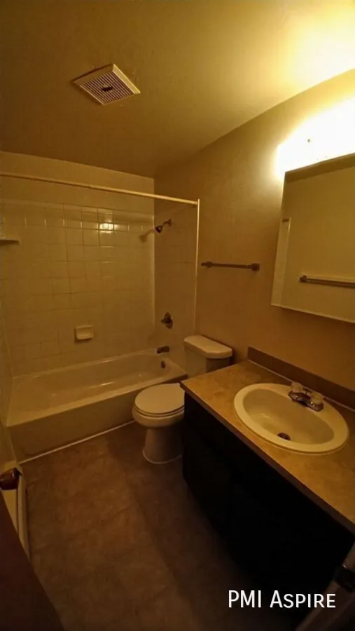 1050 17th Ave #12 - Photo 6 of 8