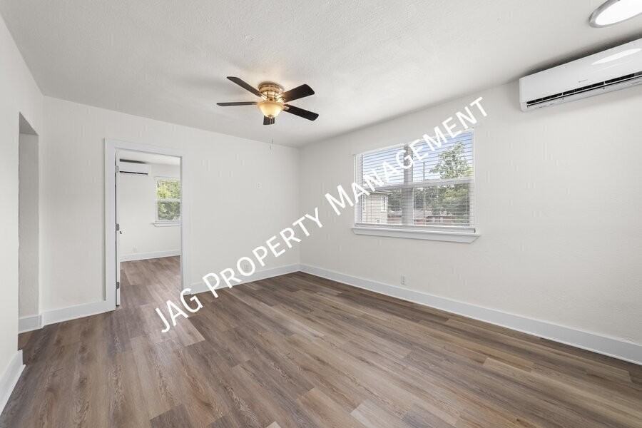1074 Day Ave - Photo 6 of 21