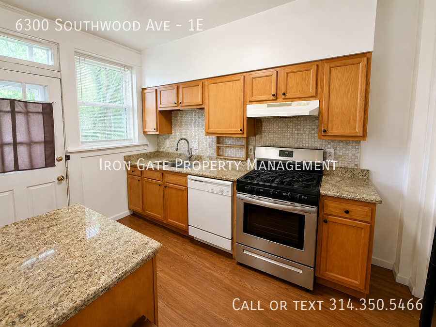 6300 Southwood Ave #1E - Photo 5 of 19