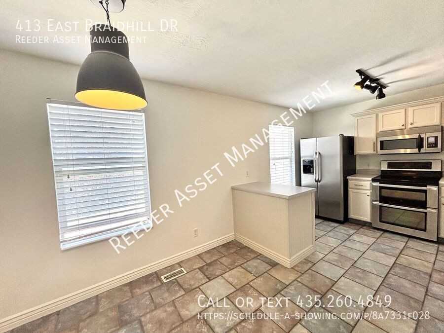 413 E Braidhill Dr - Photo 4 of 23