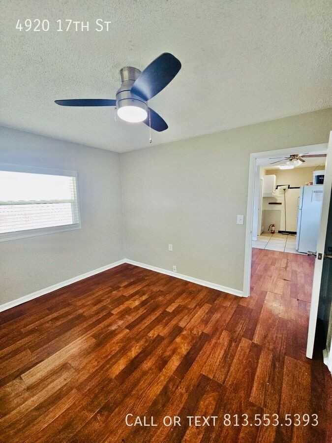 4920 17th St - Photo 4 of 19
