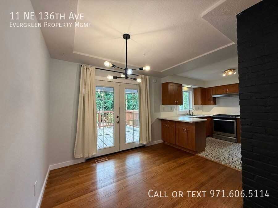 11 Ne 136th Ave - Photo 6 of 38