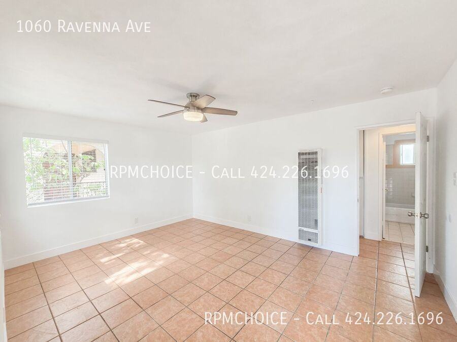 1060 Ravenna Ave - Photo 2 of 18