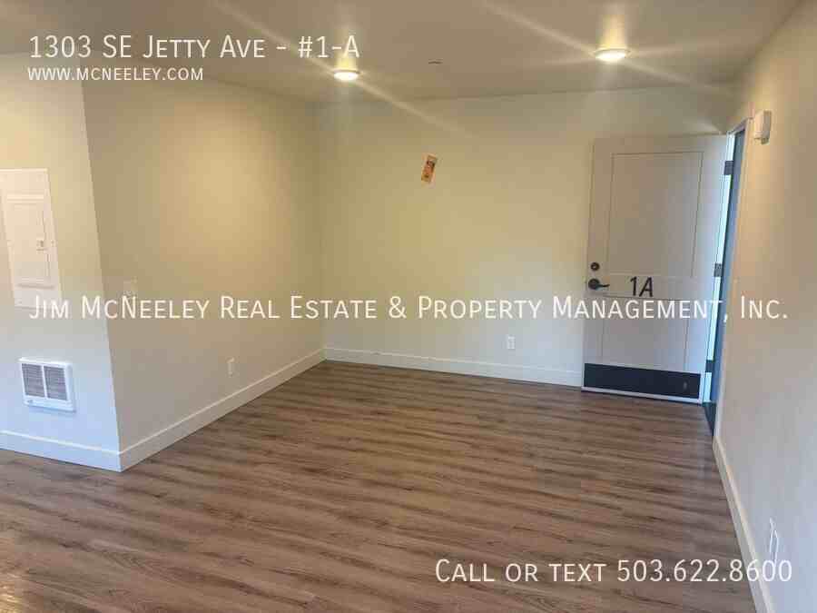 1303 Se Jetty Ave #1A - Photo 7 of 17