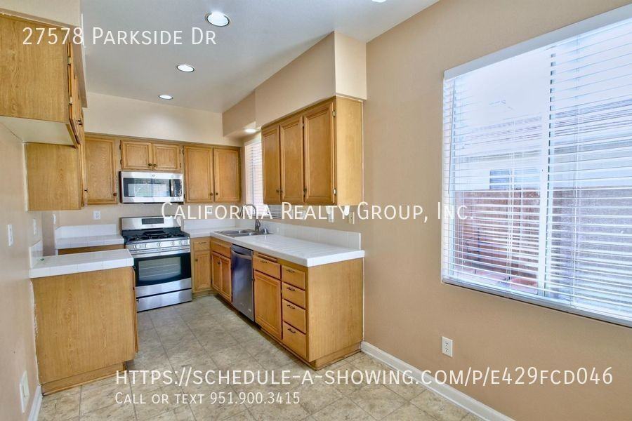 27578 Parkside Dr - Photo 3 of 13